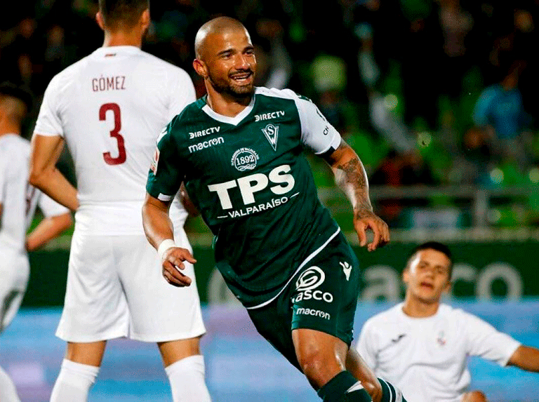 Néstor Canelón metió triplete en Chile