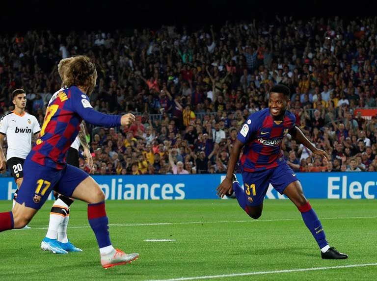 Ansu Fati y Suárez guiaron goleada del Barcelona