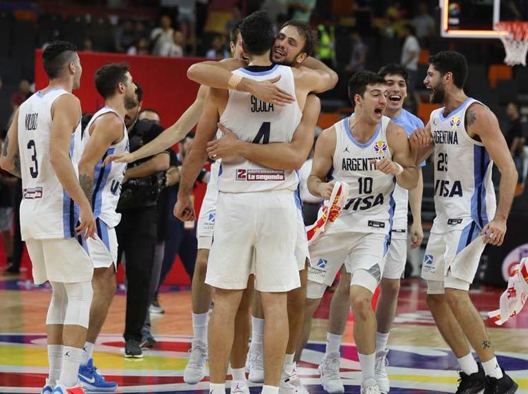 Francia y Argentina miden fuerzas en las alturas
