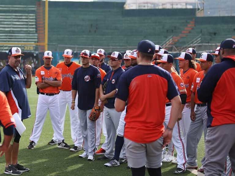 MLB quiere que peloteros puedan jugar en Venezuela