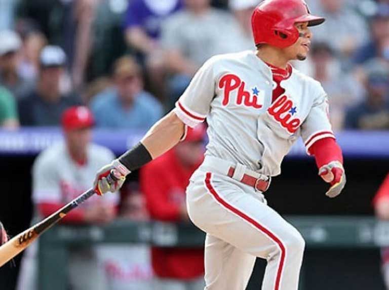 César Hernández igualó tope personal de hits