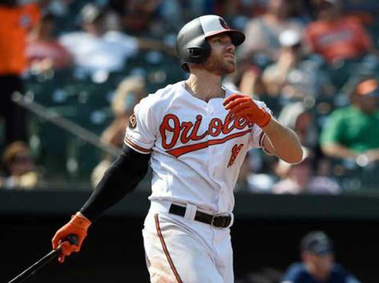 Davis la sacó en victoria de Orioles sobre Marineros