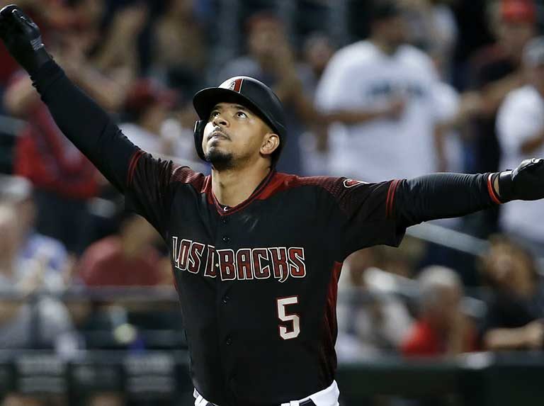 Eduardo Escobar fue dado de alta