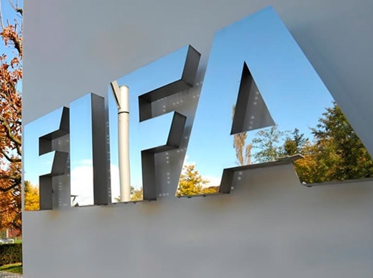 FIFA estudia como reponerse al Covid-19
