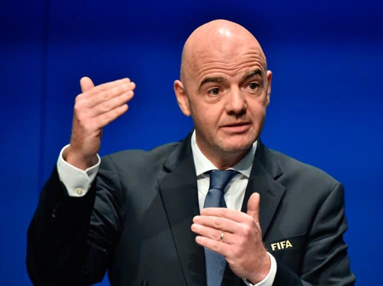 Infantino: «Hay que permitir que las mujeres entren en los estadios de Irán»