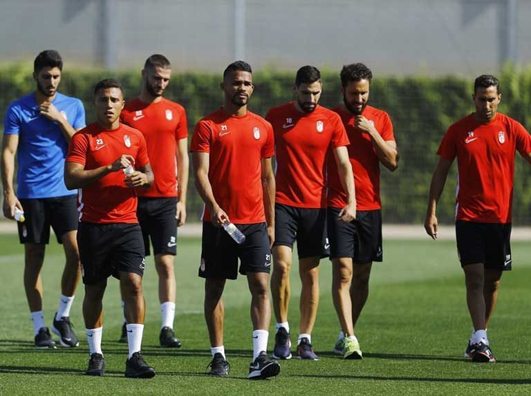 Herrera y Machís enfrentan máximo desafío ante el Barsa