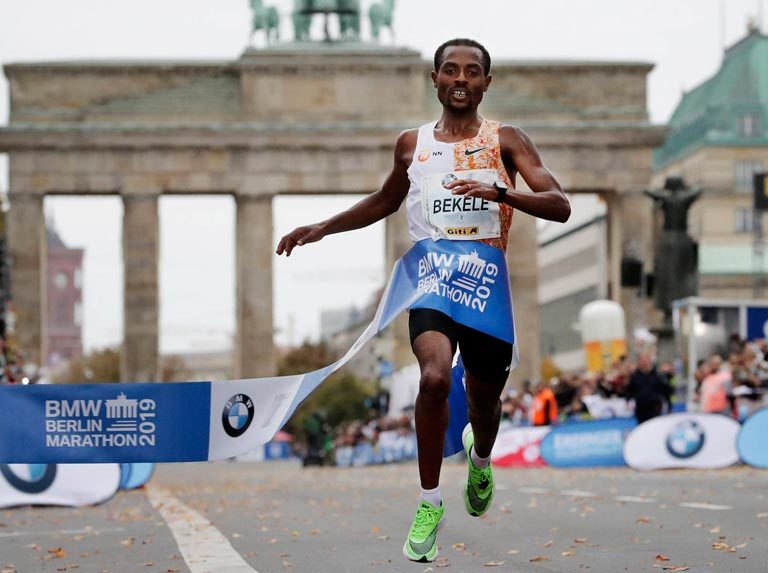 Etíope Kenenisa Bekele ganó el Maratón de Berlín