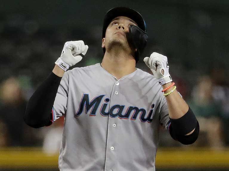 Miguel Rojas despachó su primer jonrón de la primavera