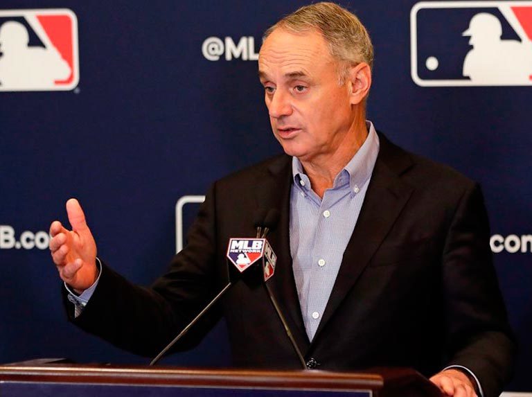 En la pelota | Otra arbitrariedad de Rob Manfred