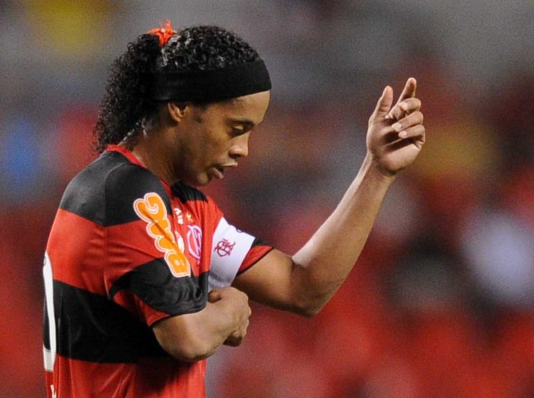 Ronaldinho jugará partidos de exhibición en Colombia