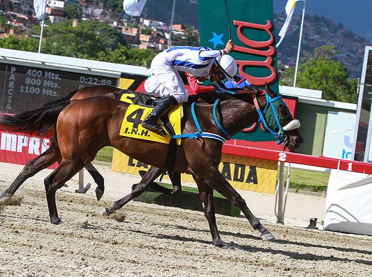 Sofía Flowers a mantener su invicto en el Lanzarina