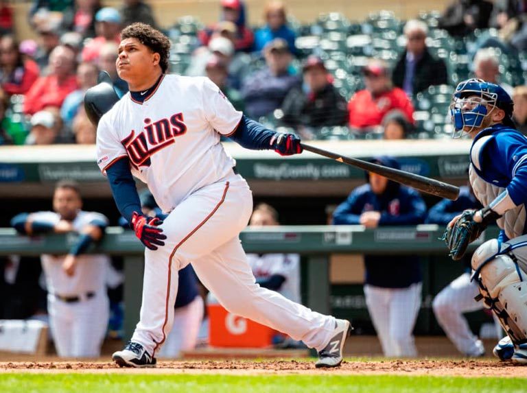 Willians Astudillo repartió leña pareja a los Tigres