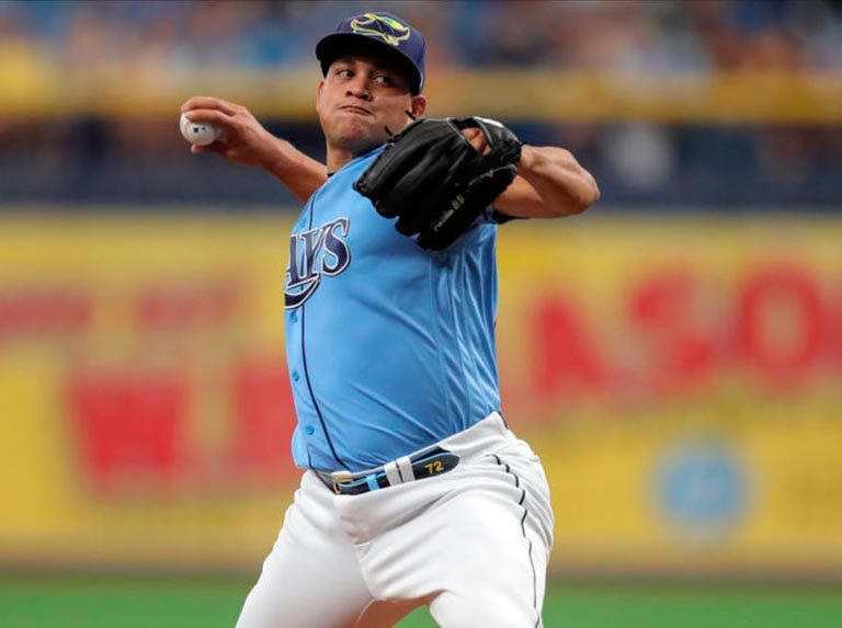Chirinos anhela ganar un puesto en la rotación de los Rays