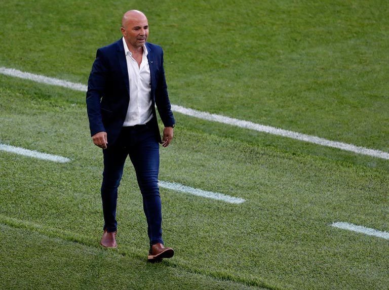 El presidente del Santos afirma que Sampaoli «exagera en todo»