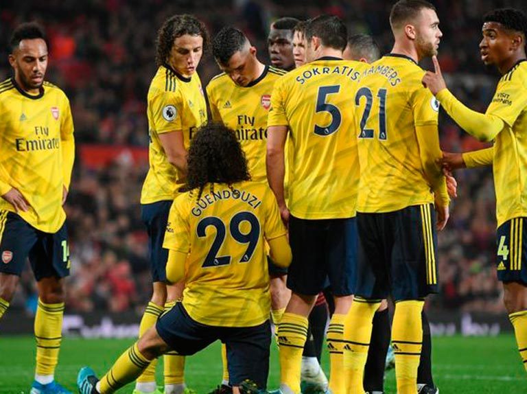Arsenal goleó, el Sevilla cumplió y el United volvió a decepcionar
