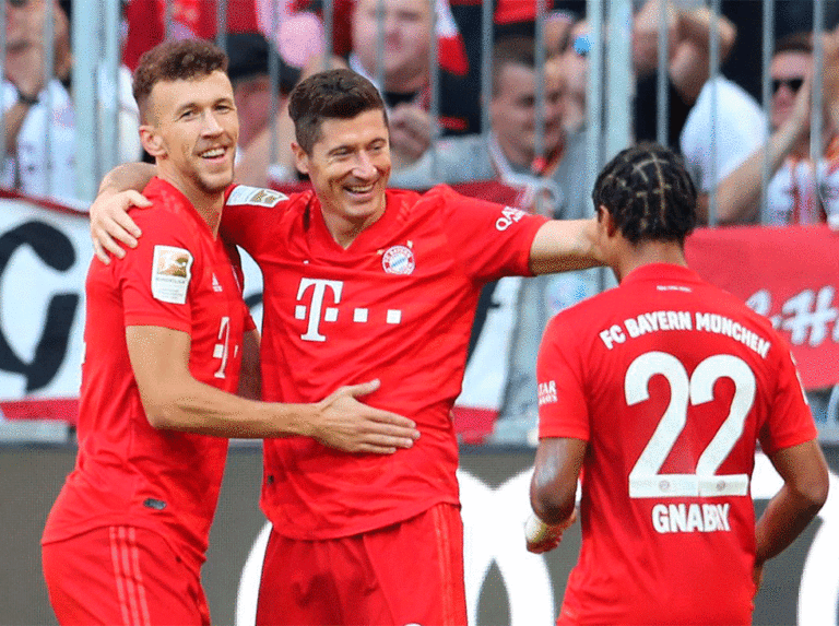 Bayern gana y es líder provisional de la Bundesliga