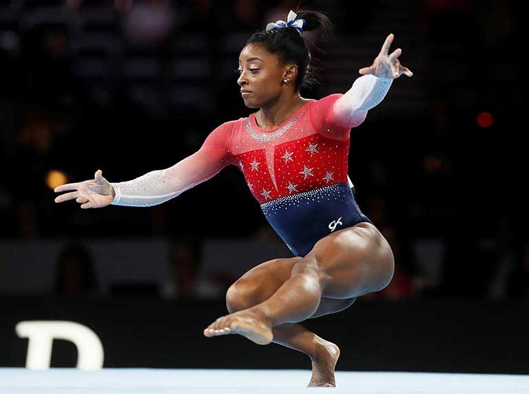 Simone Biles lideró nuevamente título de EE.UU en Mundial