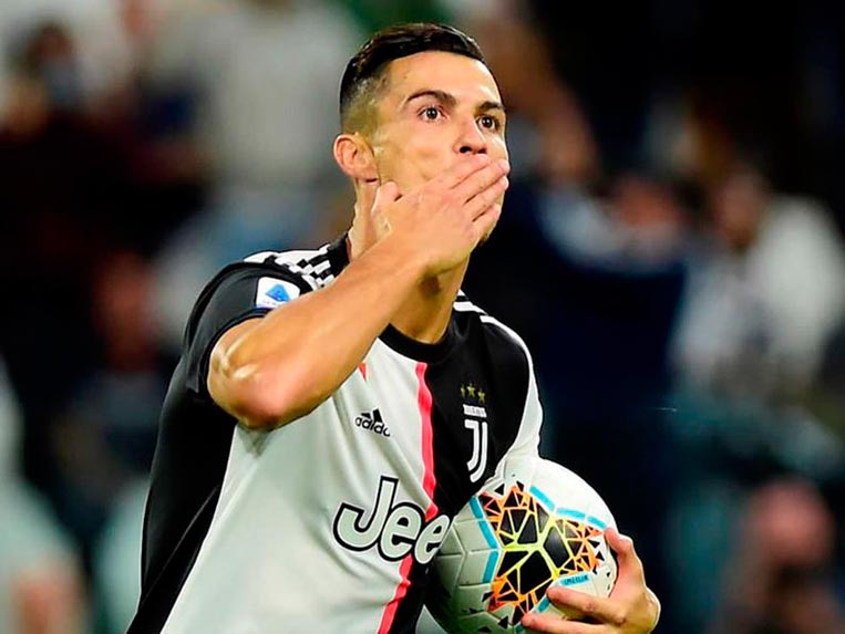 Cristiano igualó a Raúl como jugador que marcó a más equipos en Europa