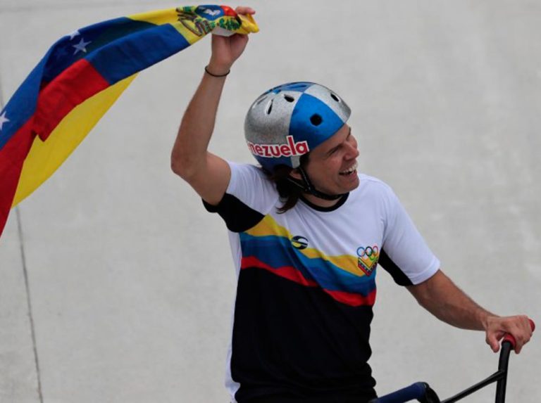 Dhers: Tengo un compromiso conmigo y Venezuela
