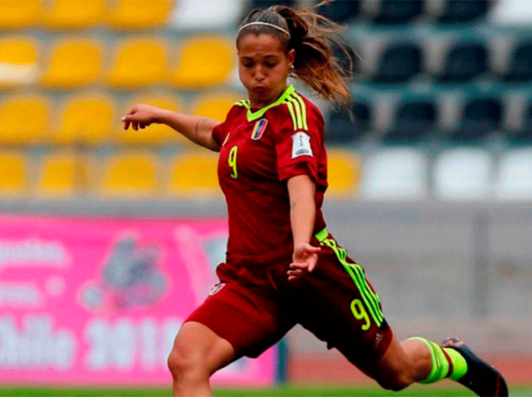 Fútbol femenino estrena su Centro de Alto Rendimiento