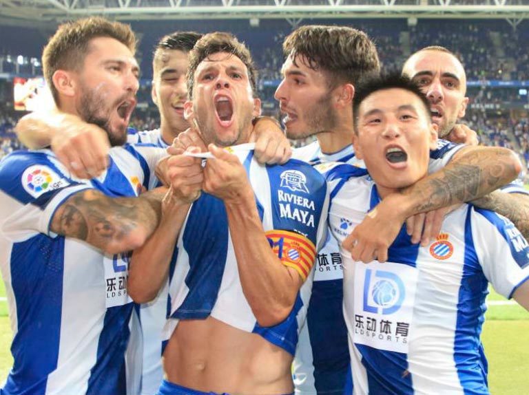 Espanyol renace de sus cenizas con una gran victoria