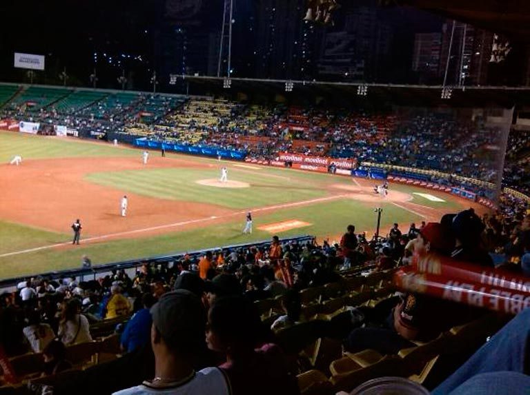 El Universitario festeja 67 años con la LVBP