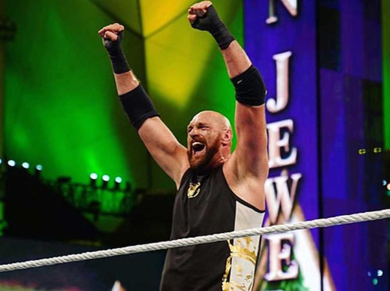 Tyson Fury se estrenó con victoria en la WWE (+VIDEO)