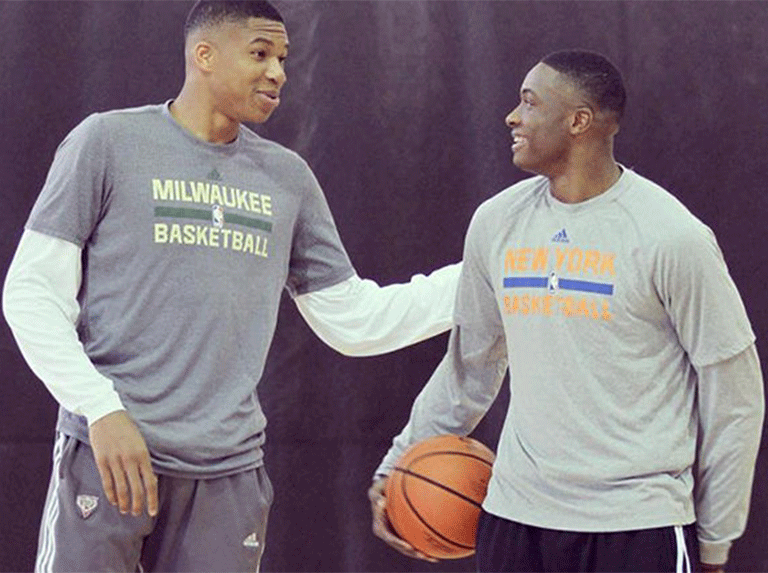 Giannis y Thanasis Antetokounmpo