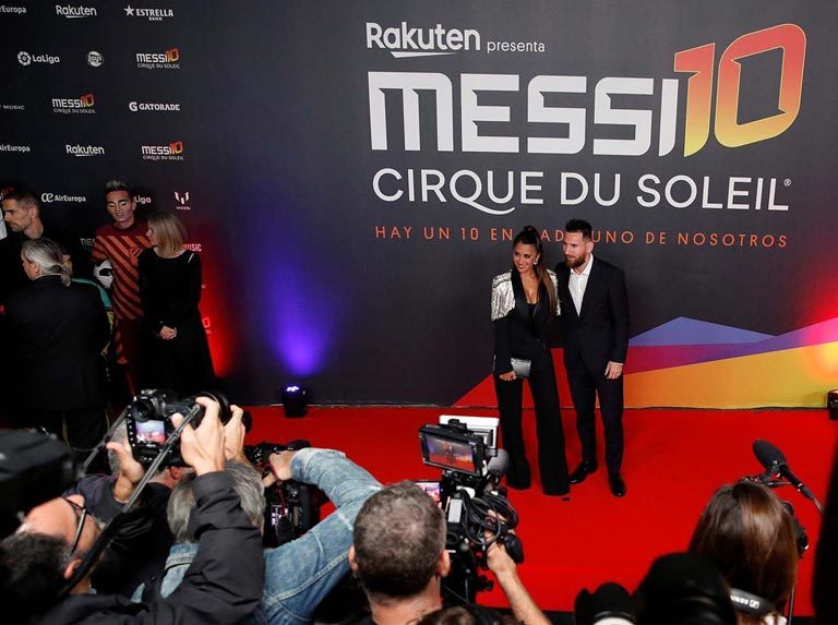 Messi aplaudió a los artistas de Cirque du Soleil en el estreno de «Messi10»