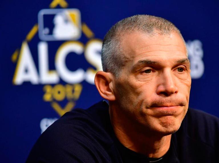 Joe Girardi favorito para dirigir a los Filis