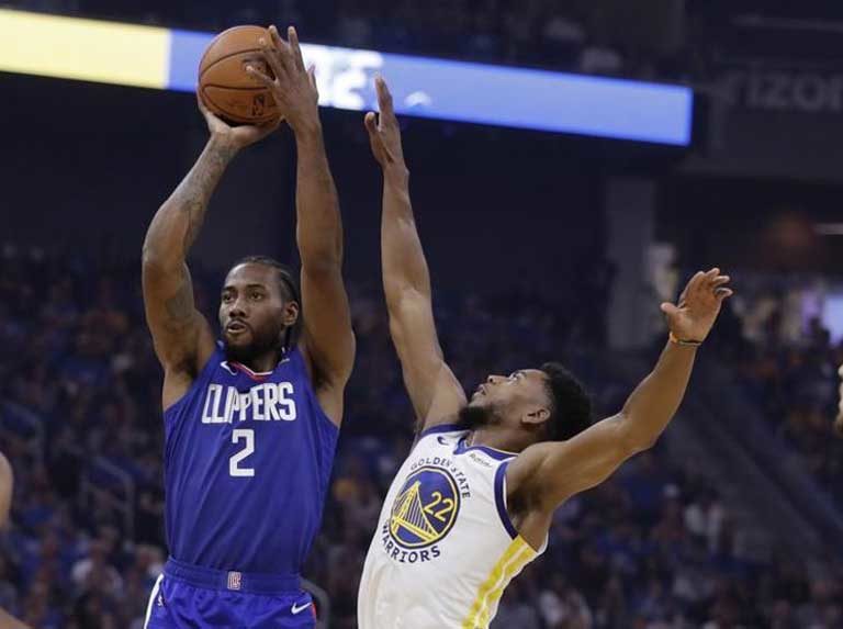 Clippers aplastaron a los Warriors comandados por Kawhi