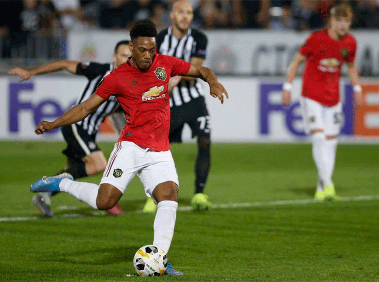 Machester United ganó  en su visita a Belgrado