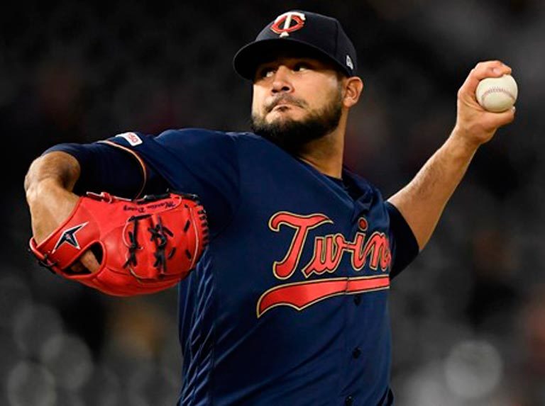 Martín Pérez podría seguir en Minnesota