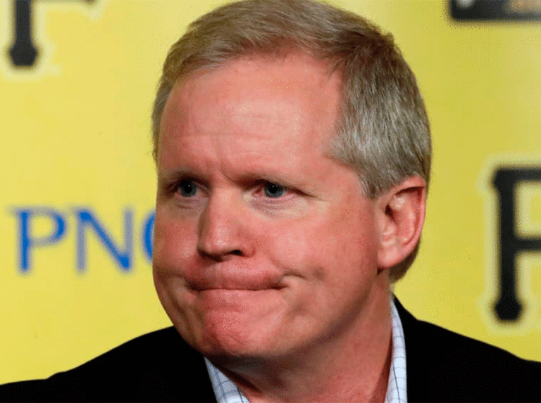 Piratas despidió al Gerente General Neal Huntington
