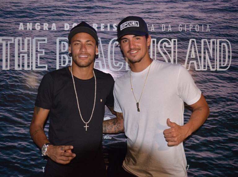 Neymar, esperado en el Campeonato Mundial de Surf