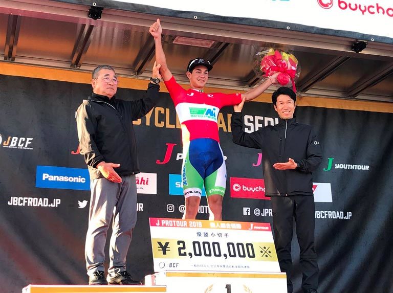 Orluis Aular coronó en Tour de Japón