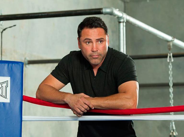 Demandan a Oscar de La Hoya por agresión sexual a una mujer