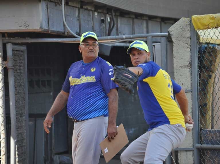 Yohan Pino completó primer bullpen con éxito