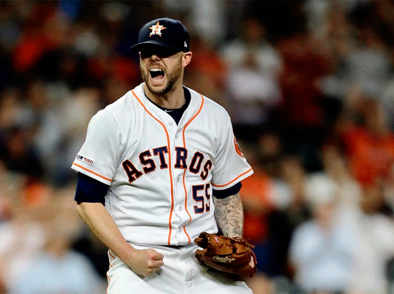 Astros incluyeron a Pressly en el roster y sacaron a  Abreu