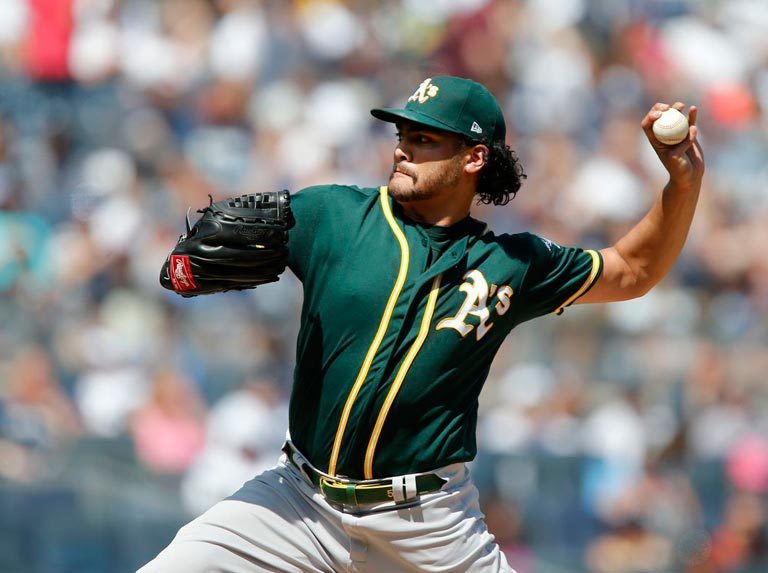 Manaea abrirá Juego del Comodín por Oakland
