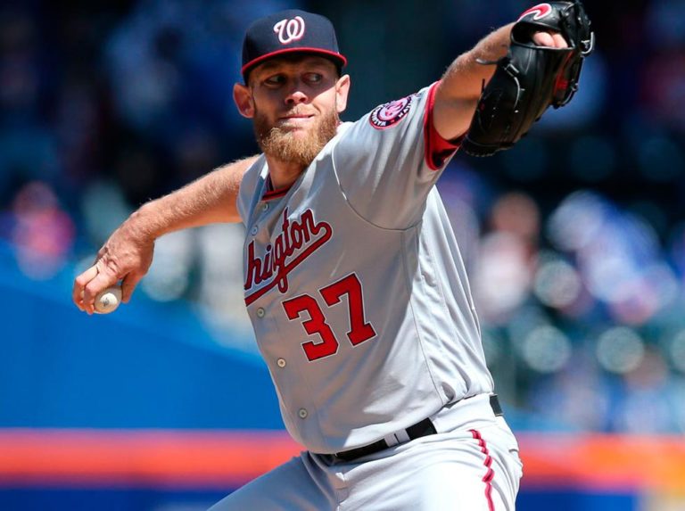 Strasburg junto a K-Rod  y Randy en exclusiva lista