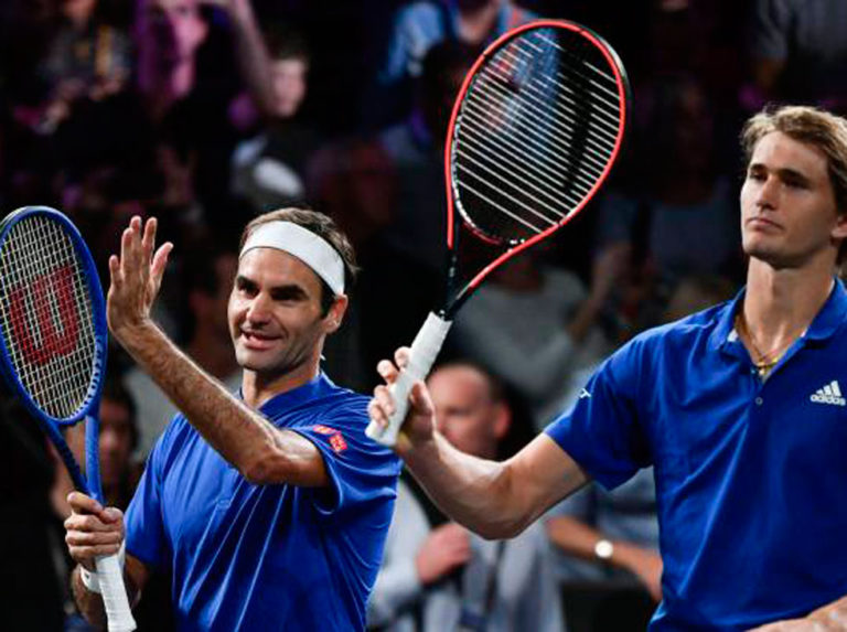 Argentina se rinde a los pies de Federer durante la exhibición con Zverev