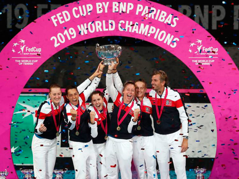 Francia ganó tercera copa Confederación en tenis femenino