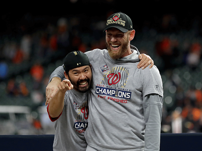 Strasburg se tomará  más tiempo para decidir