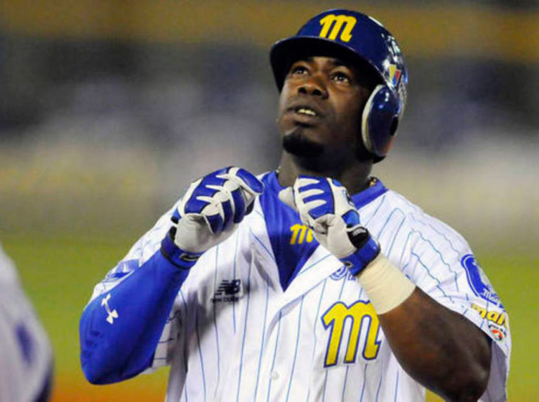 Adonis García asumirá el mando de la nave