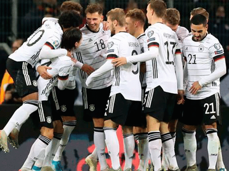 Alemania goleó y clasificó como líder de grupo