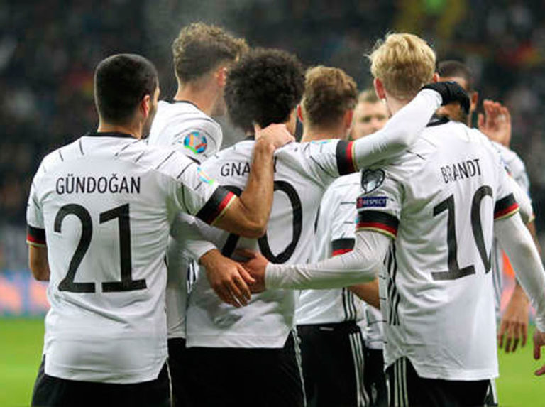 Alemania clasificó de primera para la Euro