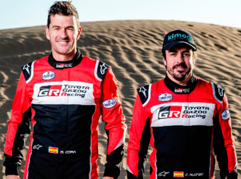 Fernando Alonso y Marc Coma suben al tercer puesto en Ula Neom