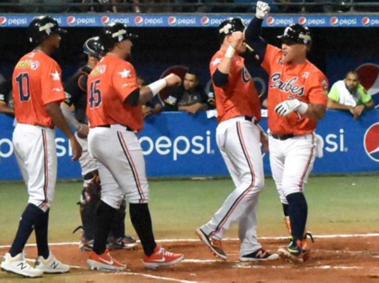 Rapaces y aborígenes miden fuerzas en Maracaibo
