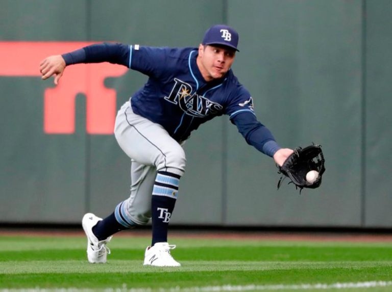 Tampa Bay conversa con Avisaíl García